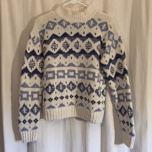 LAST CHANCE - New vintage winter sweater!!